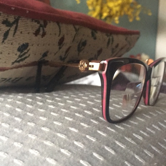 Name brand prescription frames - Picture 4 of 8